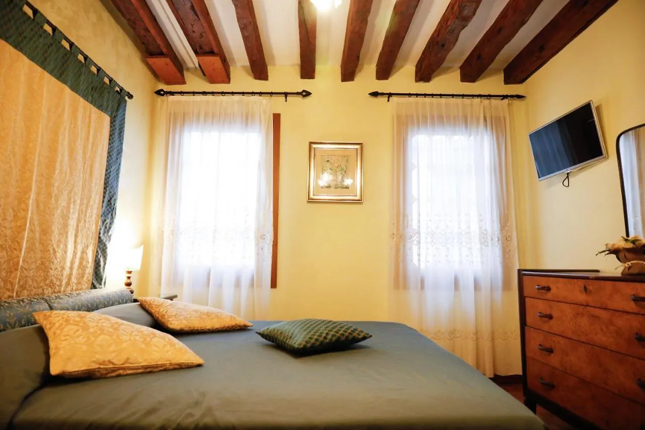 Appartamento San Marco Frezzaria Venedik Daire